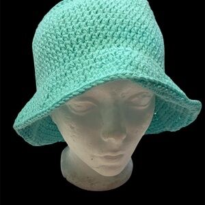 Crochet bucket hat
